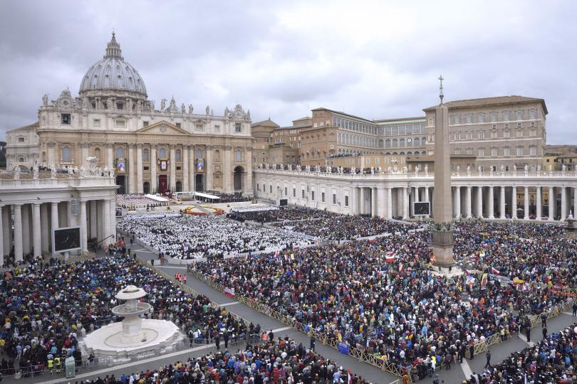 Pope-Francis-declares-John-Paul-II-and-John-XXXIII-saints